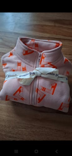 Elisa P. review of SURPRISE SET KID image 1 out of 2