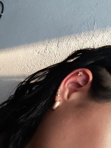 Customer photo review of Piercing Cruz Dot Zircon