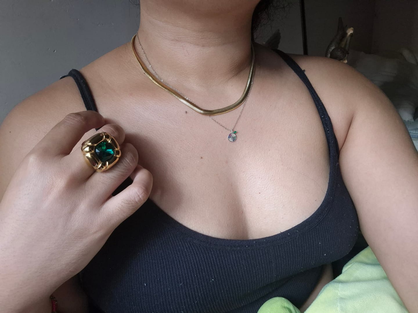 Customer photo review of Collar Abelia