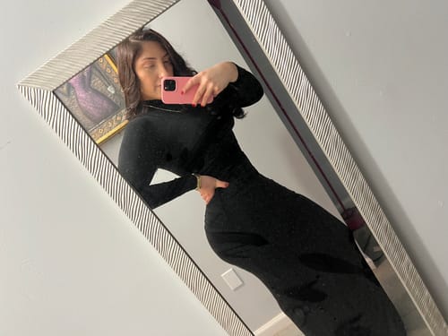 Customer photo review of Smooth Ruched V-Waist Maxi Dress