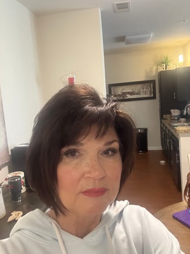 Customer photo review of Emma