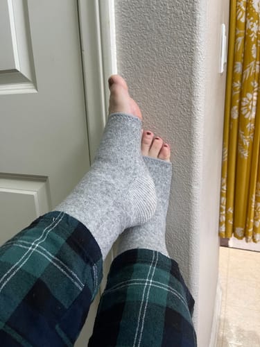 Customer photo review of Premium Anti-Fatigue Bamboo Footsleeves