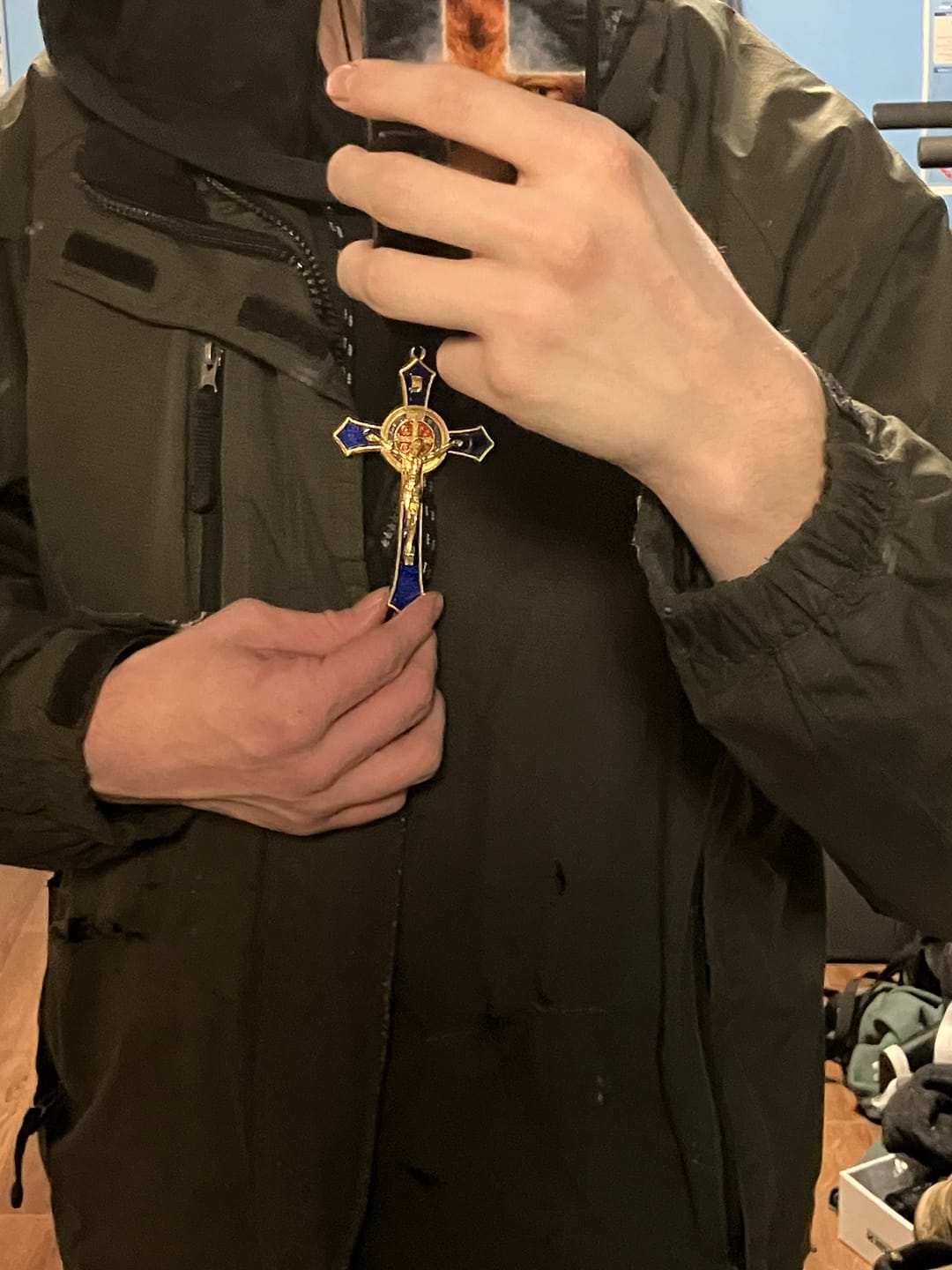 Customer photo review of FREE Today: Classic Style Red/Blue Crafted Crucifix Big Size Pendant Necklace(5 color)
