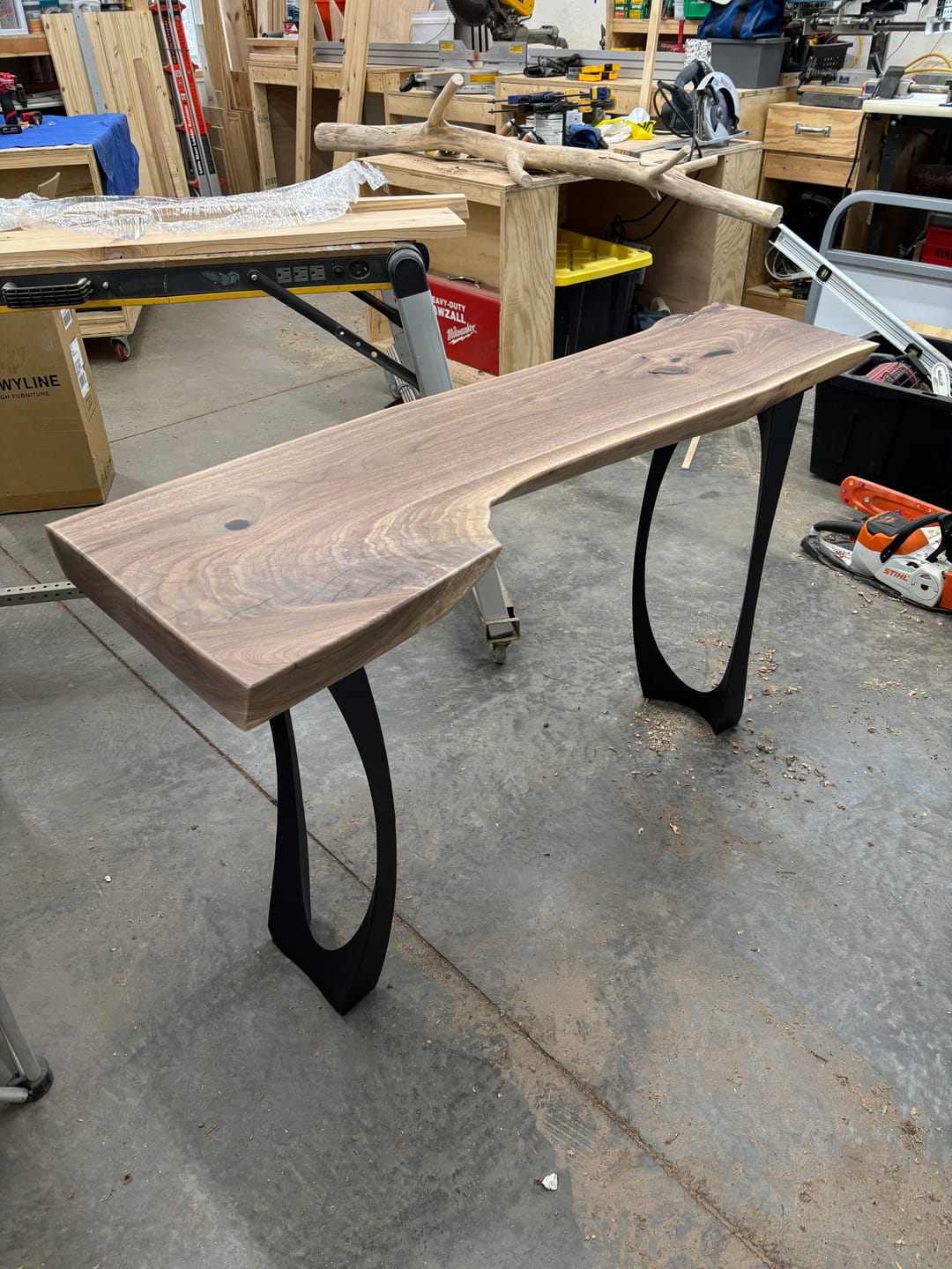 Customer photo review of Console Table Legs 211 Cleo 28H Unique Design