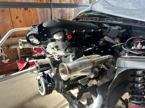 Customer photo review of LS Race Black Anodized Billet Valve Covers w/ Motion Quick Release Breathers 10-170BLK