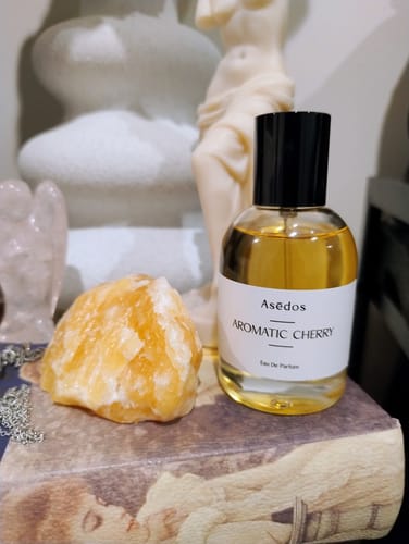 Customer photo review of AROMATIC CHERRY EAU DE PARFUM