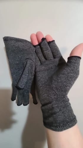 Customer photo review of Compresfit™ Gloves