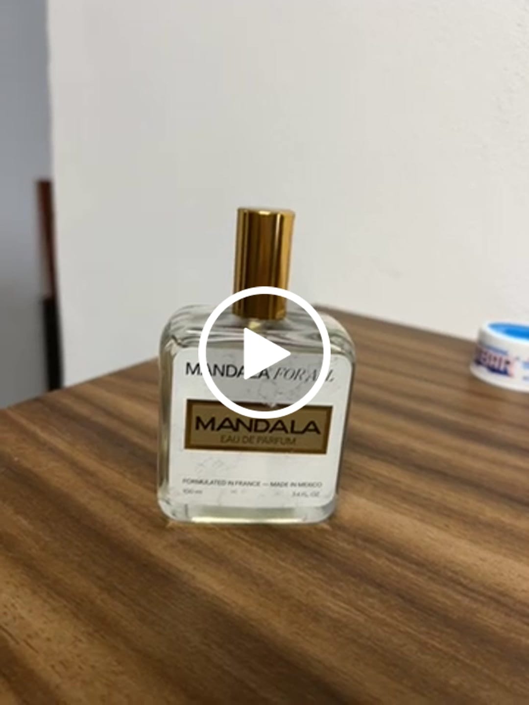 Customer video review of Baby Bieber - Inspirado en SANTAL 33 de LE LABO y LUST PARADISE de EX NIHLO 100ml-