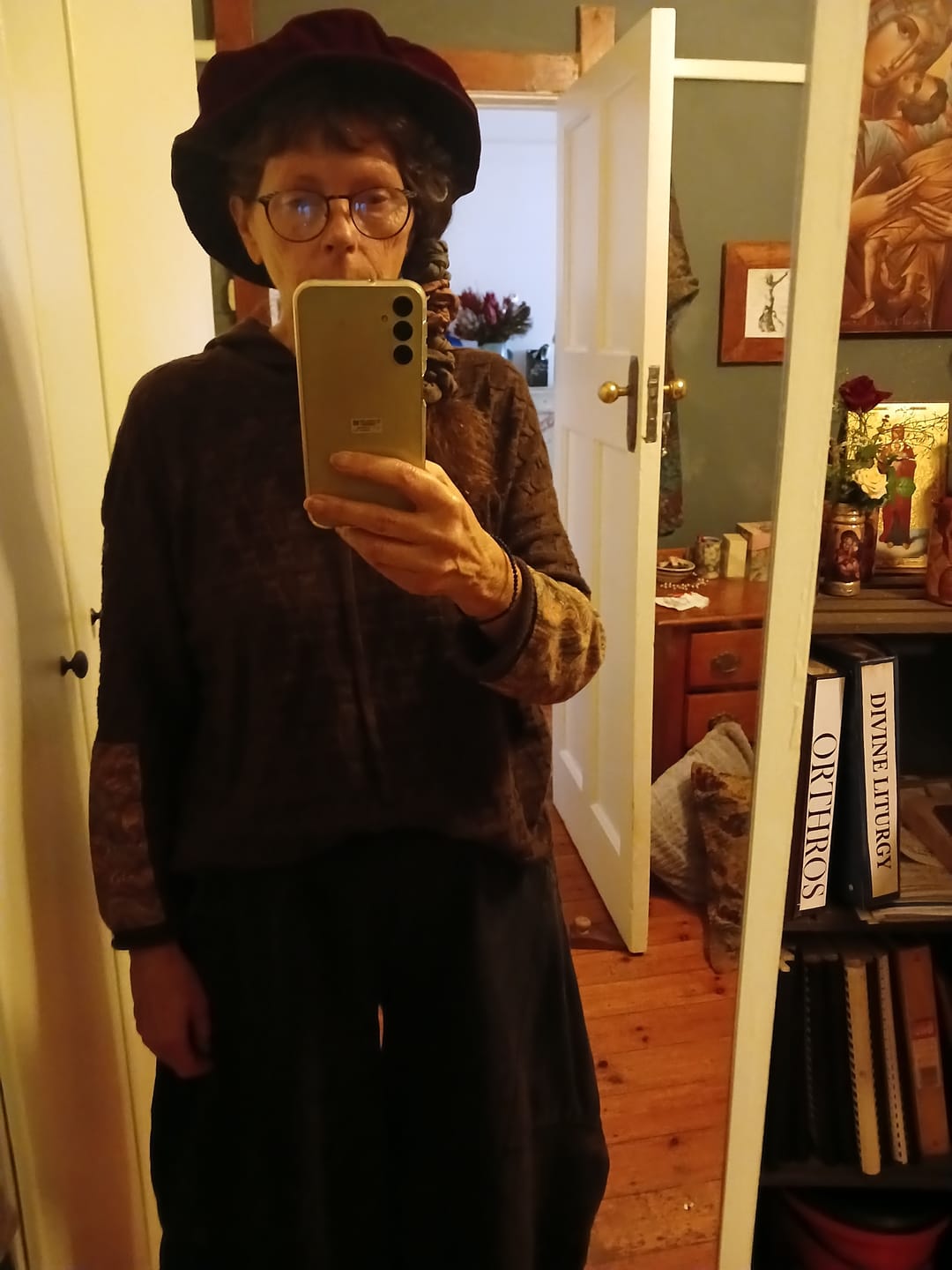 Customer photo review of Women Vintage Patch Spliced Jacquard Hooded Sweater