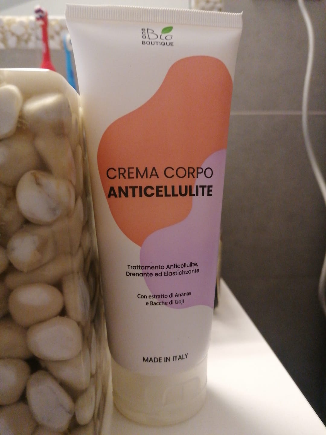 Customer photo review of Crema Corpo Anticellulite