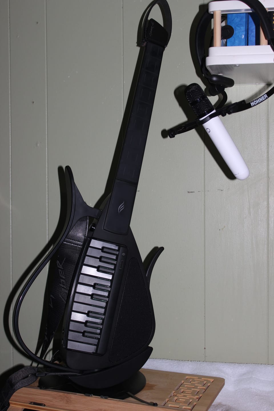 Customer photo review of Cyber-G Stand
