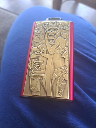 Customer photo review of JNR - Mega Box 25K bouffées - 2% de Nicotine - Puff Jetable / Vape Disposable
