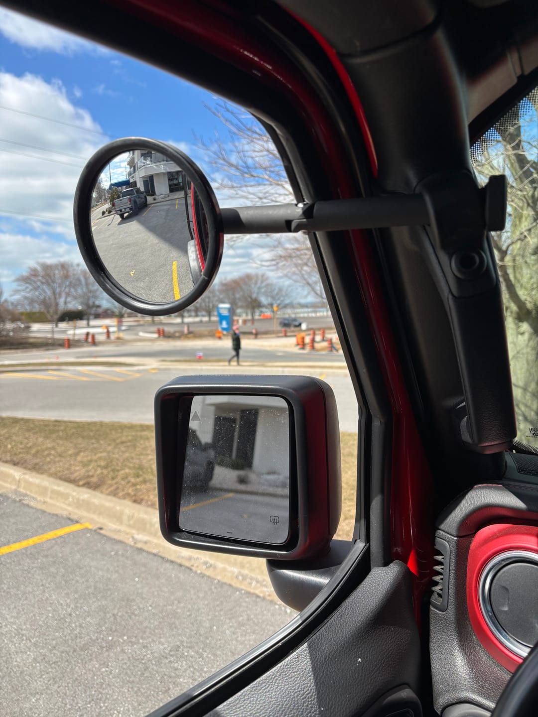 Customer photo review of JL/JLU A-Pillar Side Jeep Mirrors with Base Mount Driver AND Passenger