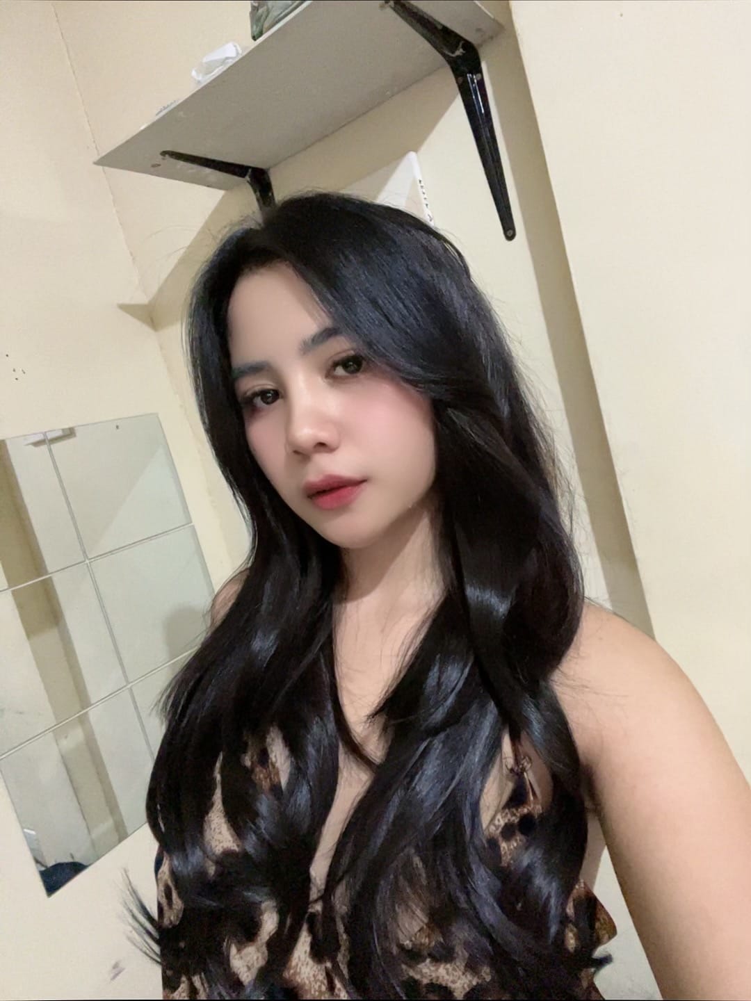 Customer photo review of 22" Natural Wavy
