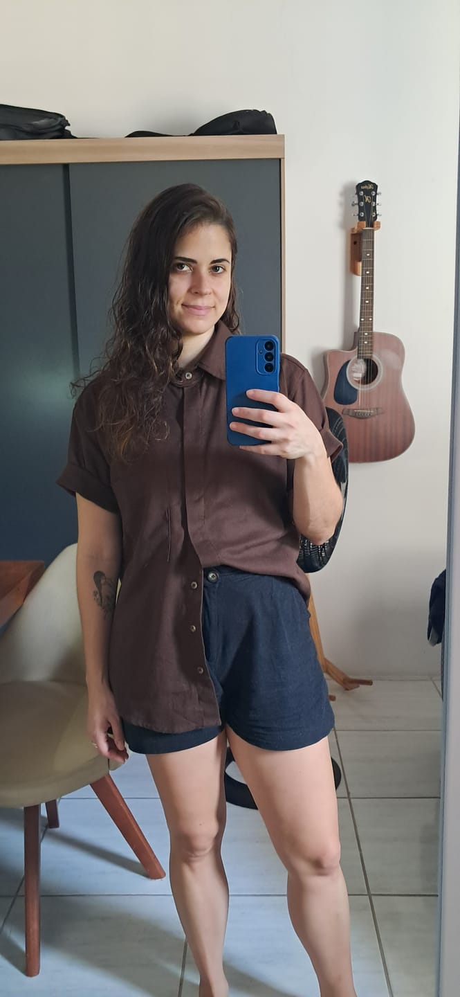 Customer photo review of Camisa Jambo Marrom Escuro