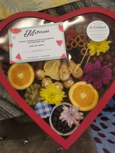 Customer photo review of Bentley Love Gold Cheese Box (Available in Klang Valley, Seremban, Penang & JB only)
