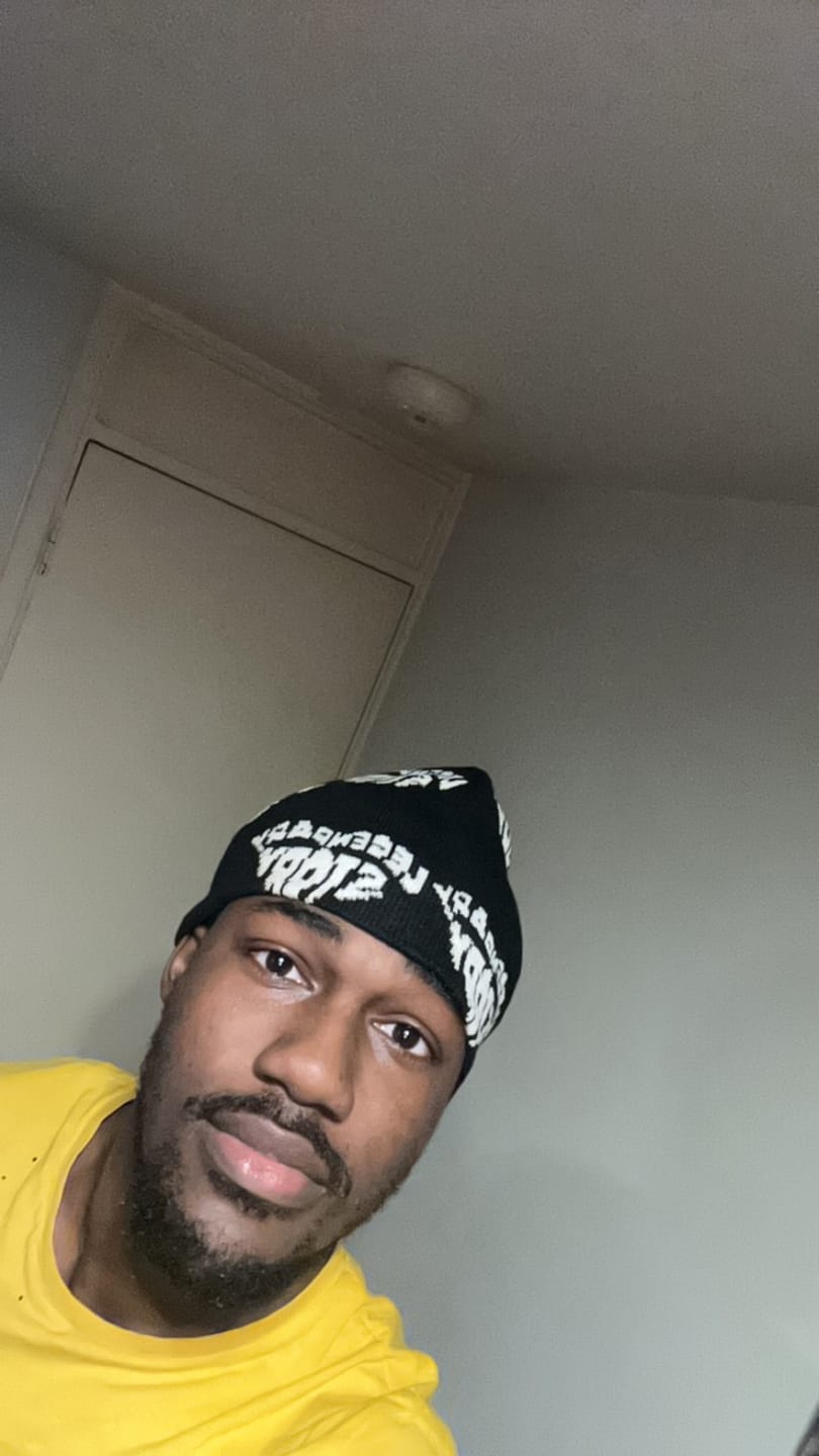 Customer photo review of FitMe X Legendary Story - Black Beanie