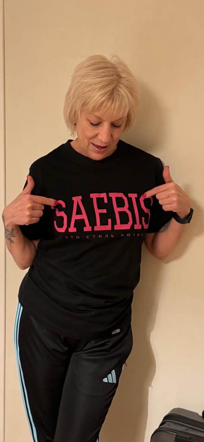 Customer photo review of Lifestyle Damen Oversized T-Shirt Pink Edition by SAEBIS®