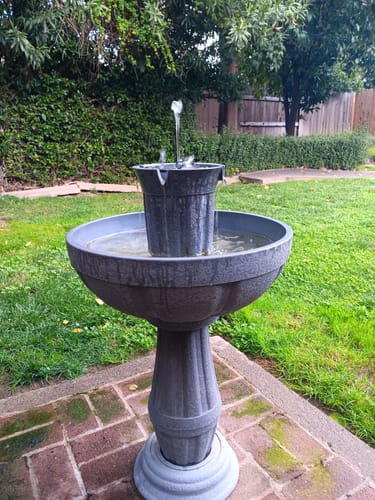 Customer photo review of Two Button Fountain Pump and Battery Compartment - no connection port