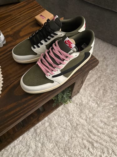 Customer photo review of Travis Scott AJ1 Retro Low OG 'Medium Olive'