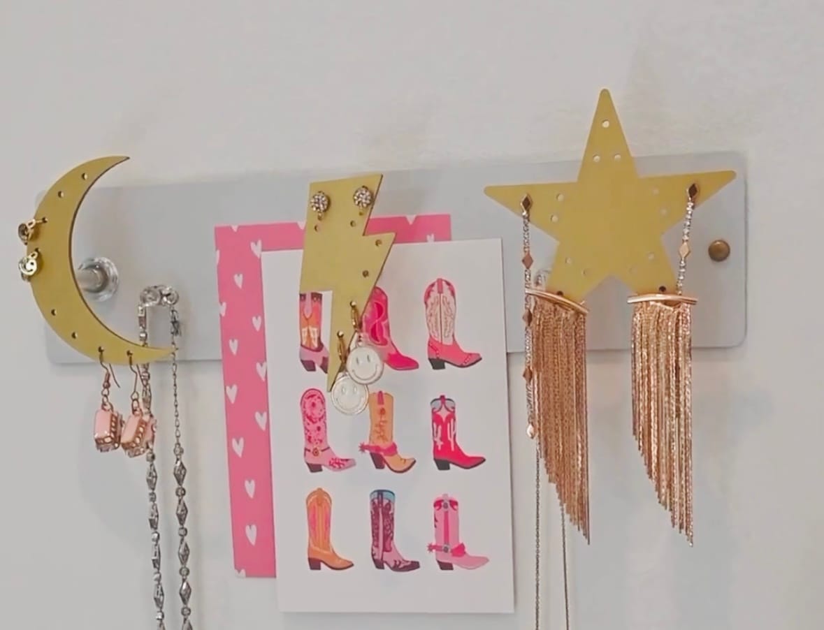 Customer photo review of CK Organizers Magnetic Jewelry Organizer Wall Mount | Jewelry Organizer and Storage | Teenager Girl Gifts | Dorm Organization and Storage
