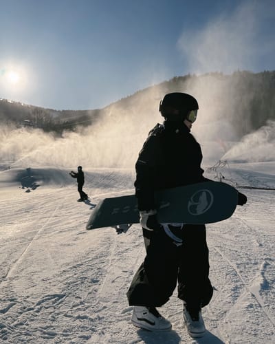 Customer photo review of Women's Black Lightweight Breathable Baggy Snow Pants