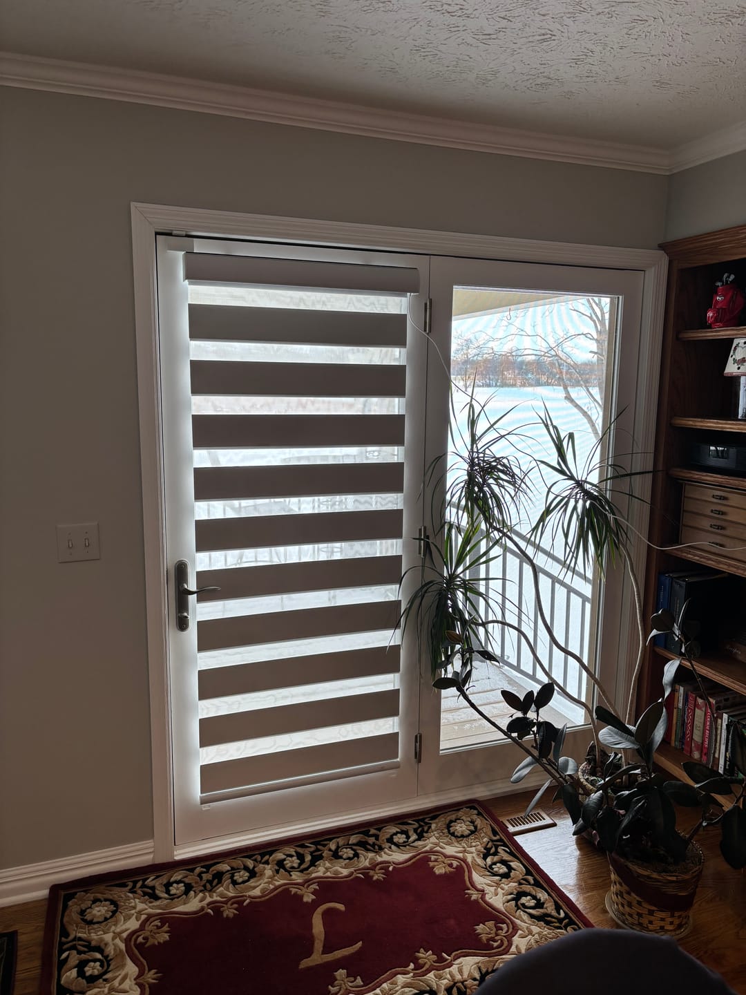 Customer photo review of SmartWings Motorized Zebra Shades 90% Blackout 95mm Astrid