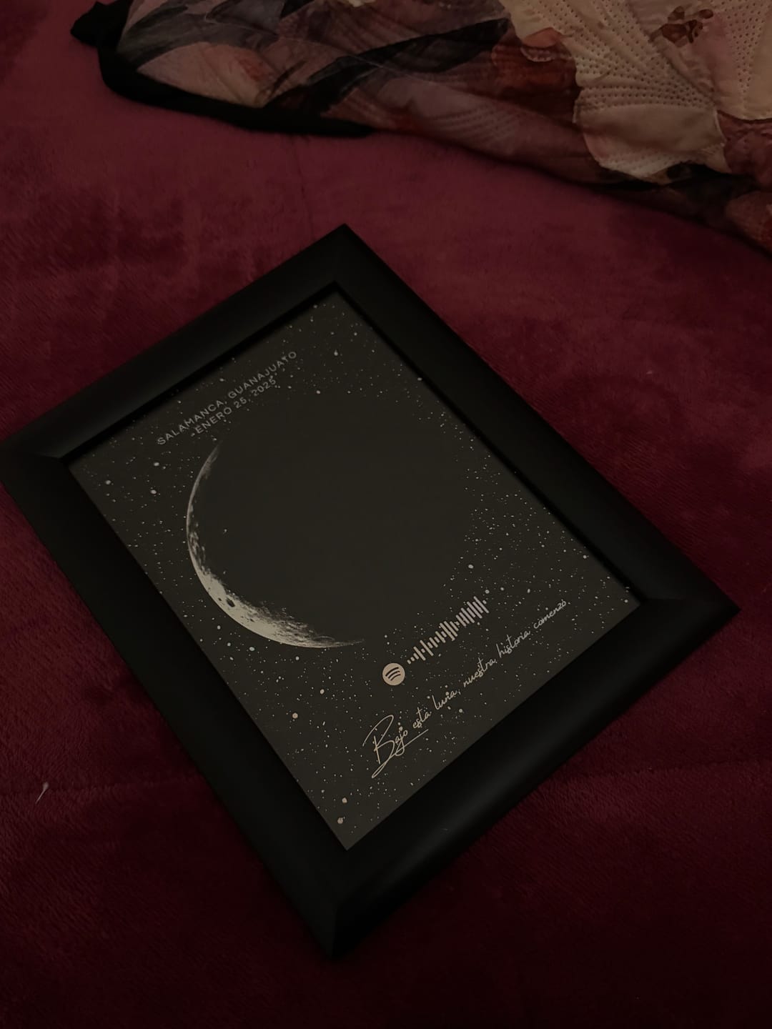 Customer photo review of Mapa Lunar Holográfico