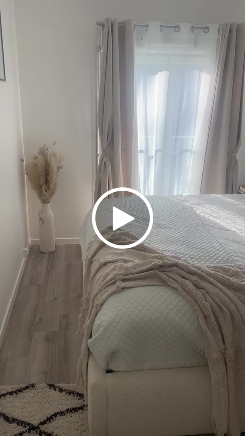 Customer video review of Matelas avec sur-matelas intégré épaisseur 33CM - EVEREST