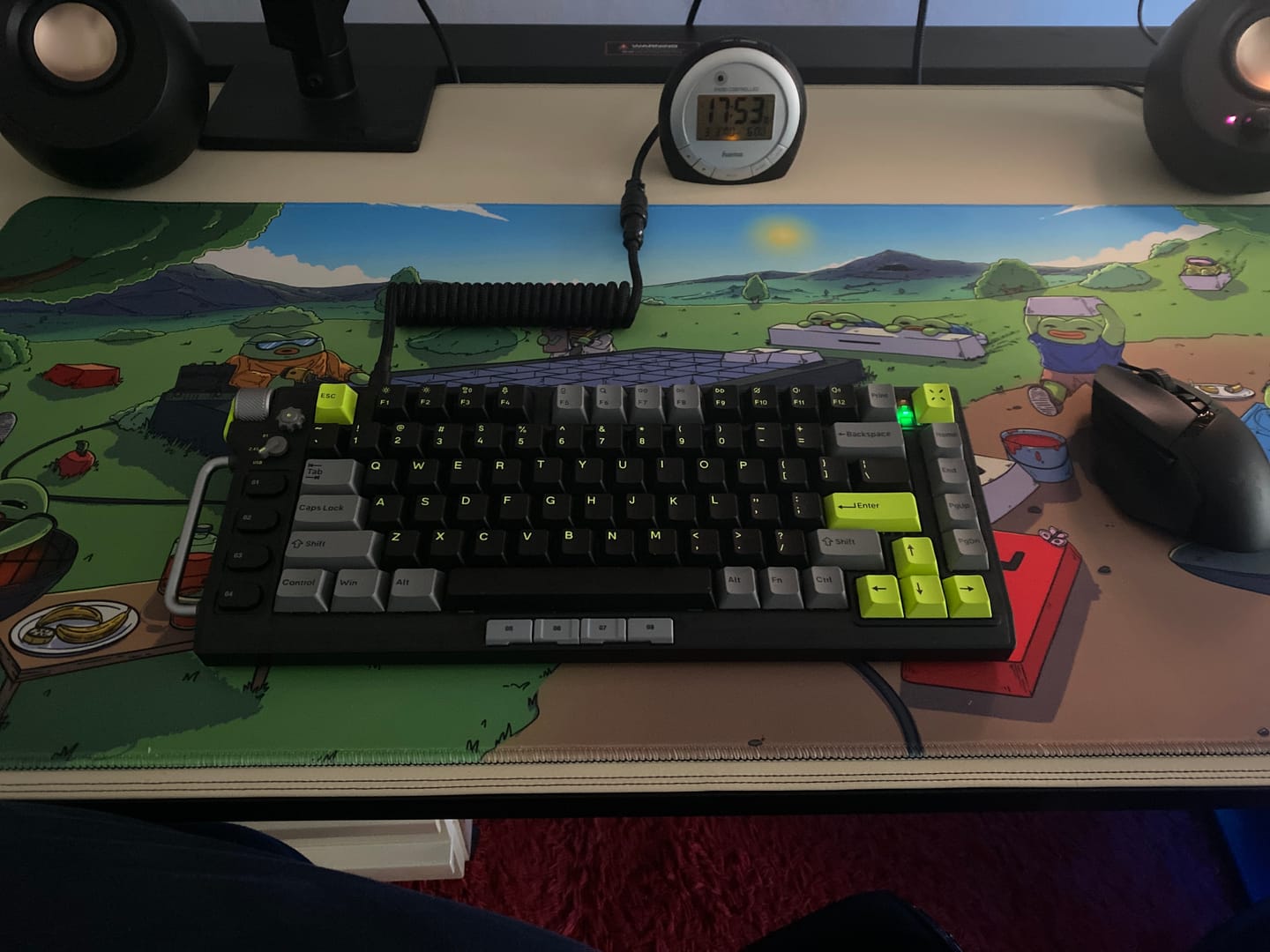 Customer photo review of Deskmat Tinkerworld