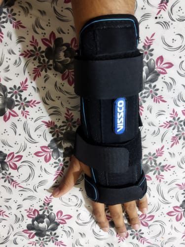 Customer photo review of Forearm Brace - Long | Provides Firm Support to the Wrist | For Colle's fracture & Wrist Sprain/Strain - (Black)