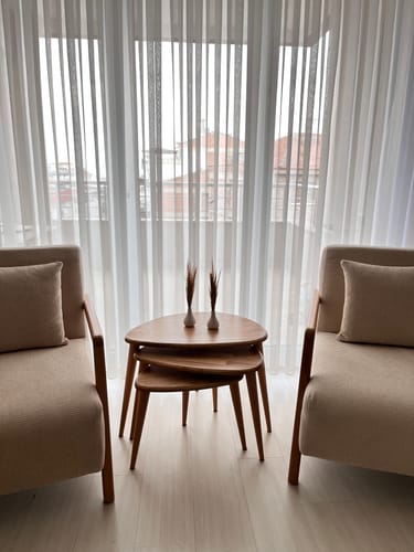 Customer photo review of Ahşap Zigon Sehpa 3'lü Set - Doğal Masif Kestane Ağacı (Ercol Stil)