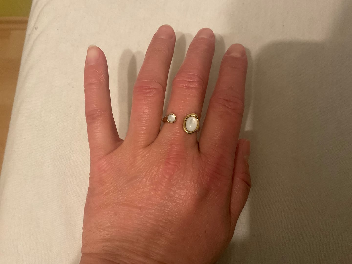 Customer photo review of Meltdown Lucky Ring 14K Vergoldet