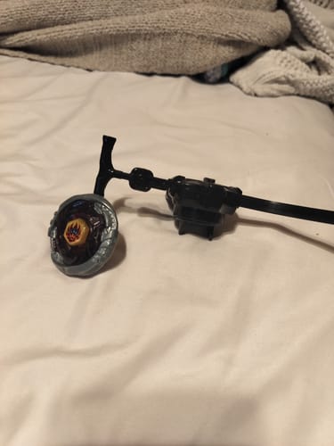 Customer photo review of Takara Tomy Phantom Orion Beyblade BB-118 B:D (Metal Fury) - With Launcher