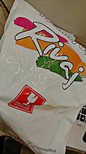 Customer photo review of Whitening & Vanishing SPF60 Sunblock