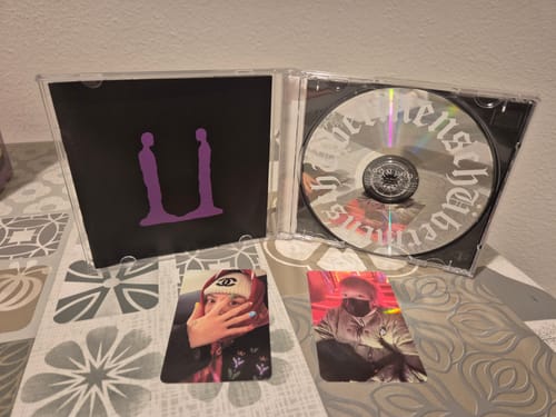 undefined review of G-DRAGON - UBERMENSCH 3RD ALBUM JEWEL CASE VER image 1 out of 1