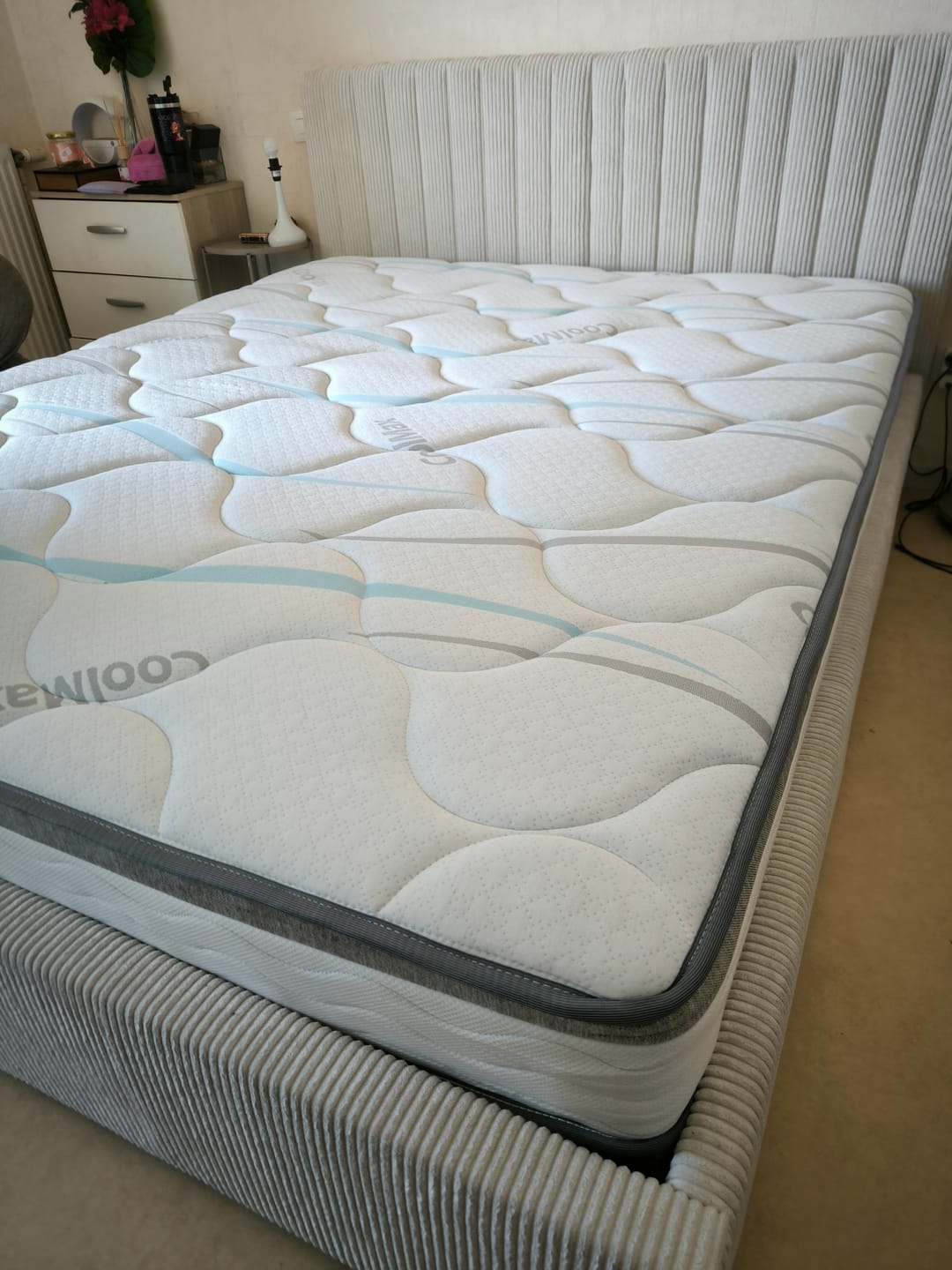 Customer photo review of Matelas à ressorts ensachés épaisseur 25 cm - DENALI