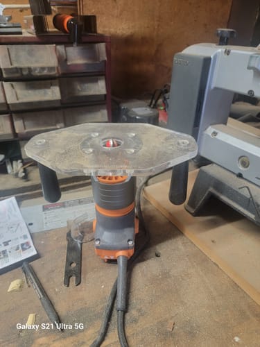 Customer photo review of Ridgid (R2400/R2401/R24012/R860443B/R860444B) Palm/Trim Router Base Plate - Two Handle