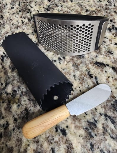 Customer photo review of Ring Garlic Press