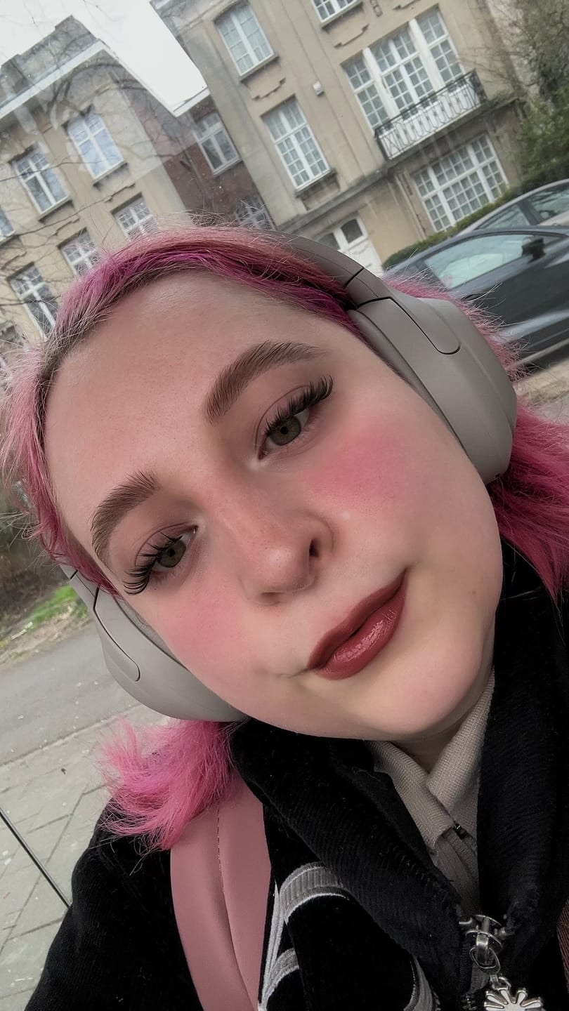 Customer photo review of Velvet Wing
