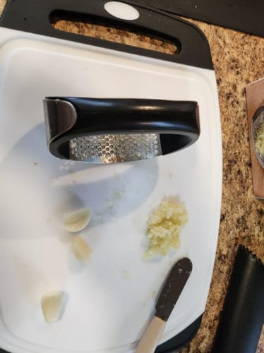 Customer photo review of Ring Garlic Press