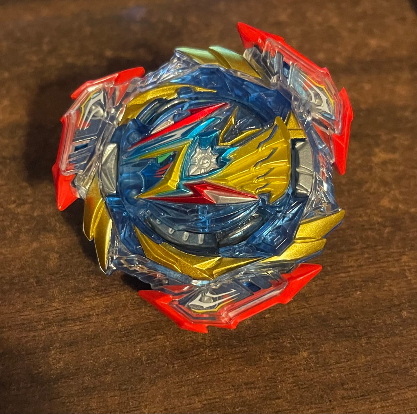 Customer photo review of Takara Tomy Ultimate Valkyrie Variable'-9 Burst DB Beyblade B-193 (Limited)