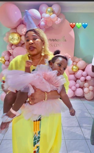 Customer photo review of Girl Dress Shoes Summer Bead Bow Princess Sandals