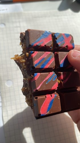 Customer photo review of Pecan Caramel Knafeh Chocolate Bar