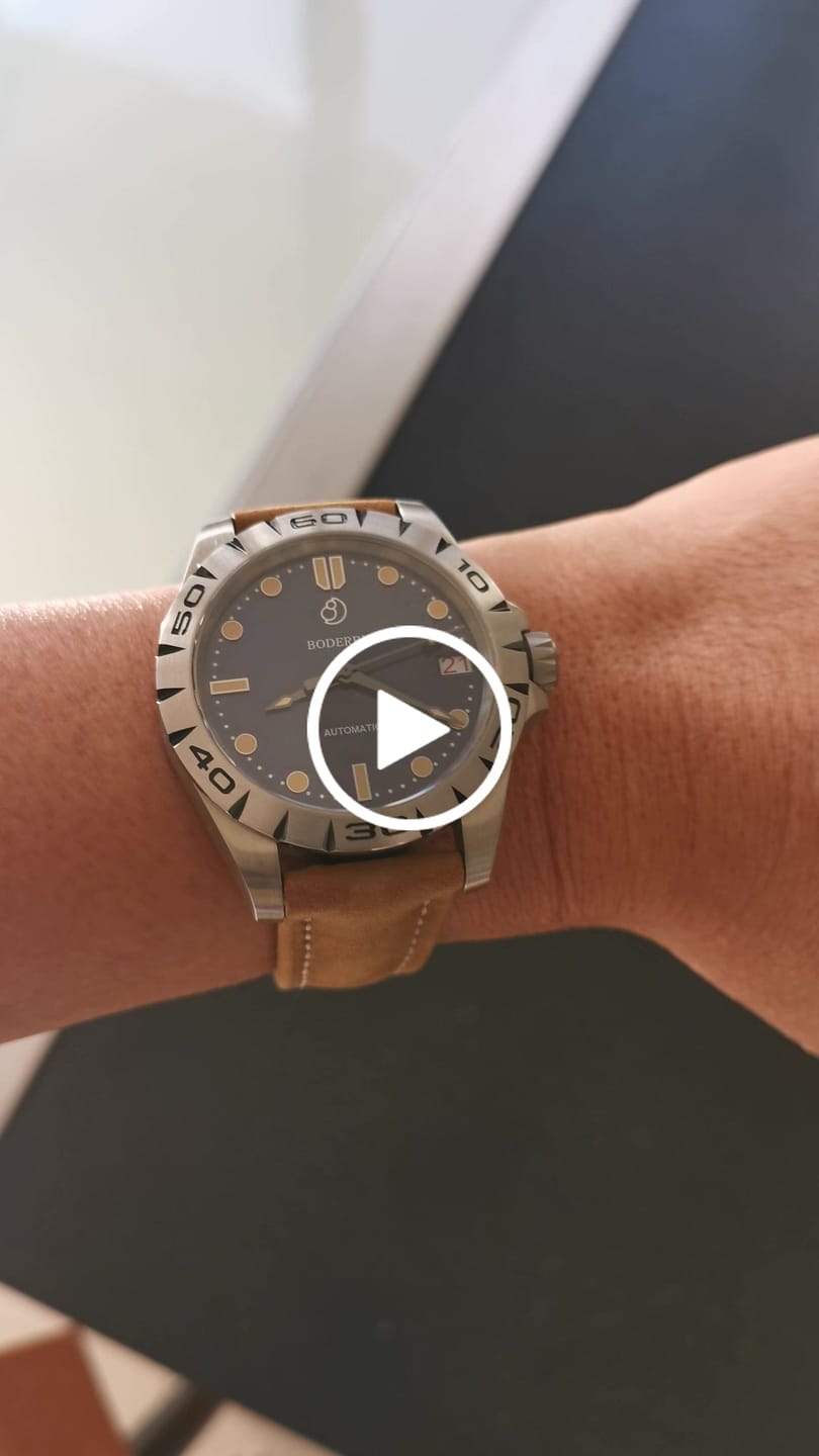 Customer video review of URBAN DATE(TITANIUM)- 3-hand Hi-beat(28,800 bph) with 72 hrs Power-reserve Automatic Titanium Watch | Brown Leather Strap