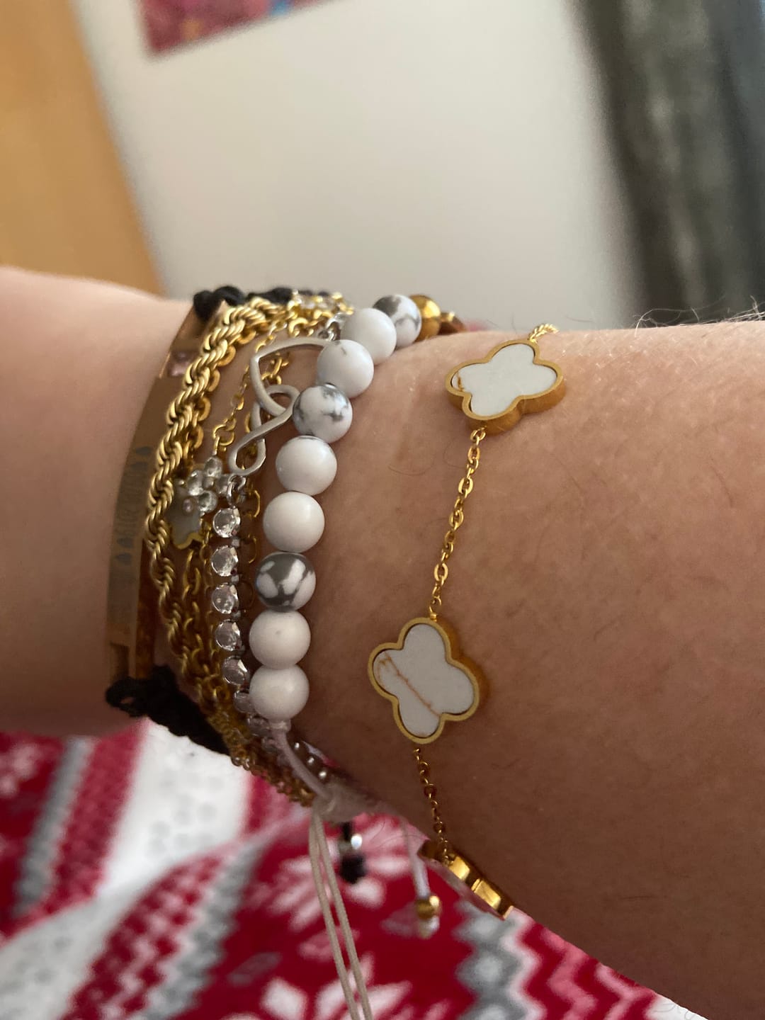 Customer photo review of White-Gold Clover Armband | 18K vergoldet
