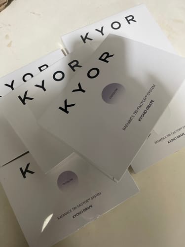 Customer photo review of OUTGLOW - Radiance Tri-Factor™ Jelly