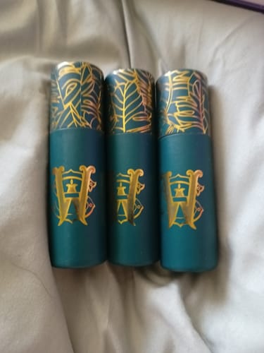 Customer photo review of Tabac Soleil