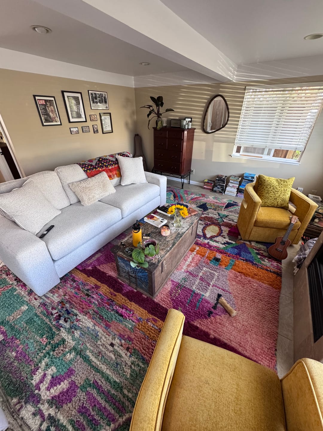Customer photo review of Nawdha | Multicolored 9x12 Moroccan Rug | Authentic Handmade Boujad Berber Living room Rug | 9'38x12'93 Ft | 286x394 cm