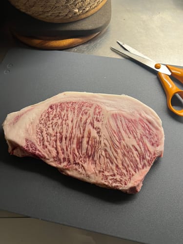 Customer photo review of Japansk A5 Wagyu Ryggbiff "Striploin" färsk - Kagoshima